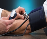 علاج الضغط المنخفض طبيعيًا